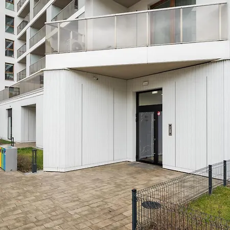 Goclaw Industrial Apartment